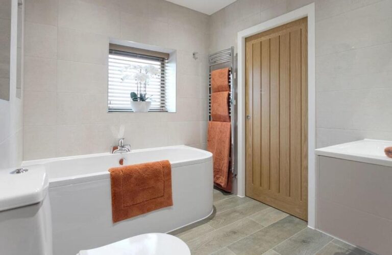 luxury lodges near Derbyshire with hot tub 2