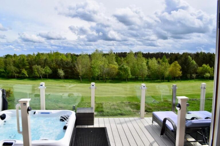 luxury lodges with hot tub in North East England