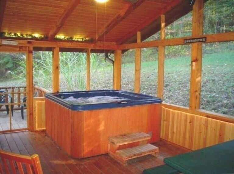 Cabins with Hot tub in Indiana​ ADVENTUREWOOD2