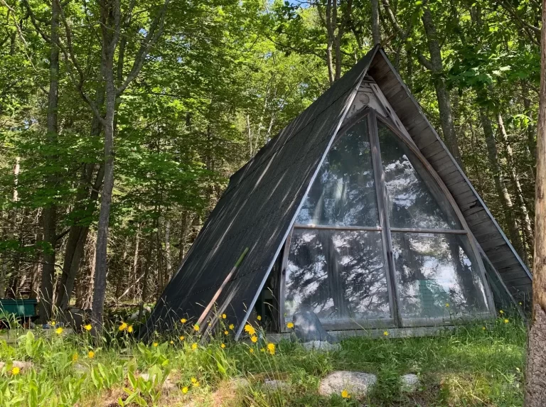 Cool Hotel in Maine- Offgrid A Frame Cabin 3