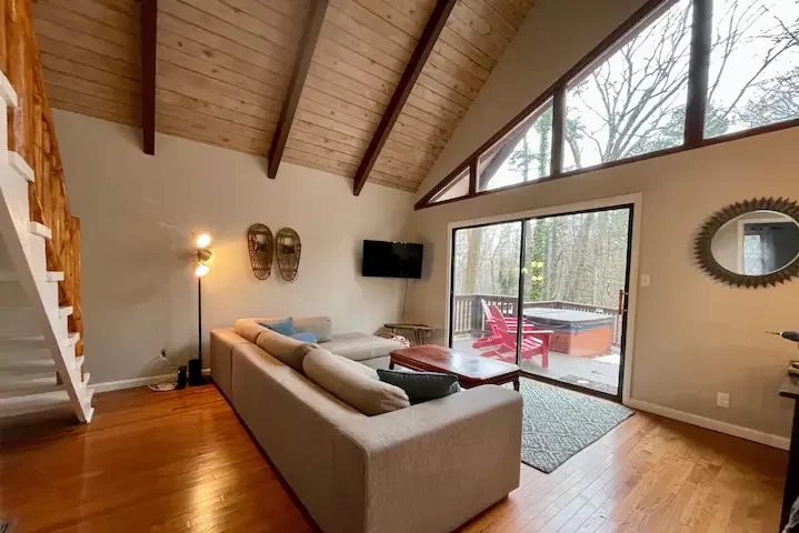 Cozy 2 bedroom Asheville cabin2