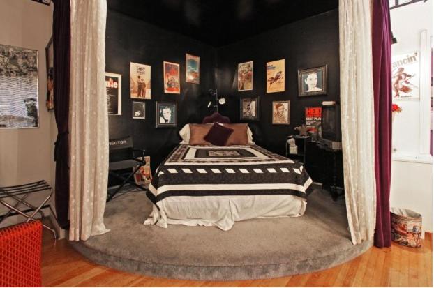 Fantasy suites Indiana-Days Old Northside Bed & Breakfast4