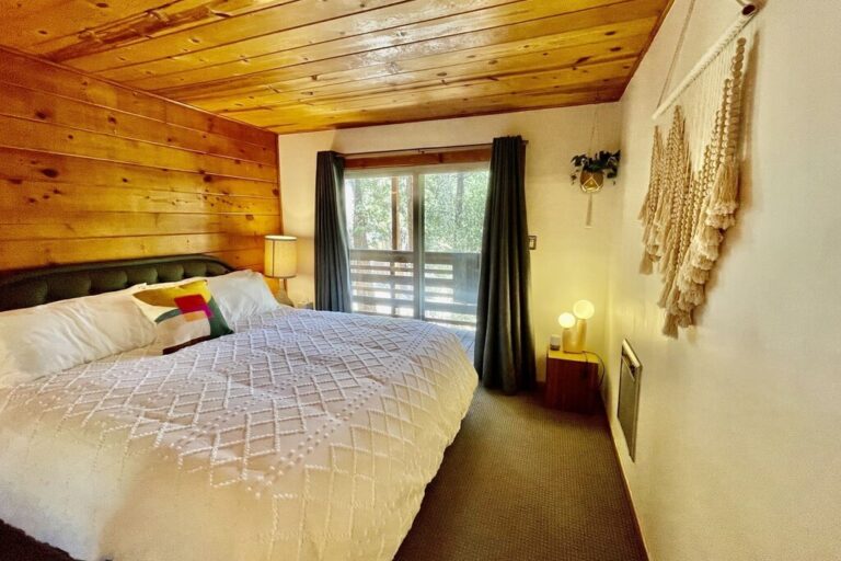 Idyll Pine Treehouse Cabin