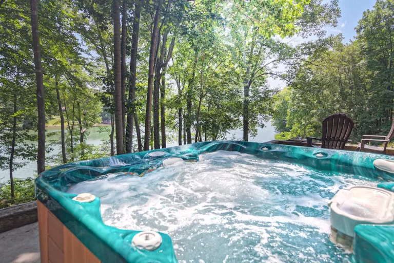 cabins with hot tubs in virginia