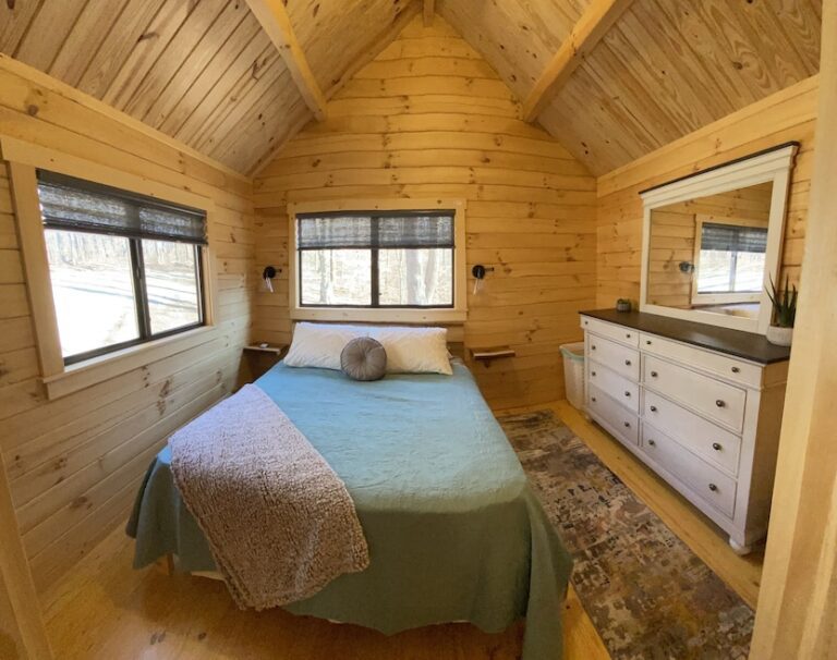 Secluded Log Cabin with Premium Hot tub2