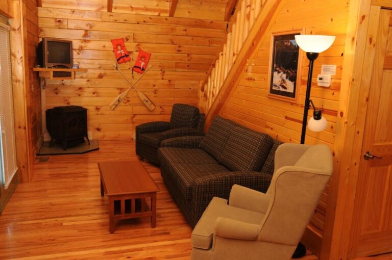 The Cabins at Pine Haven - Beckley3