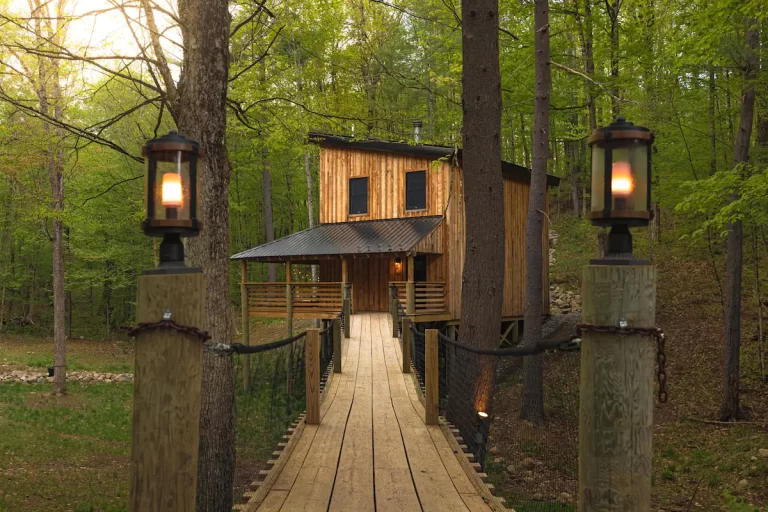 Ultra Luxury Treehouse in upstate new york