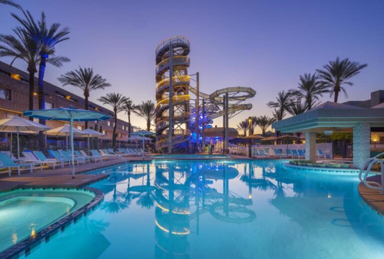 cool hotels in Phoenix-Arizona Biltmore4