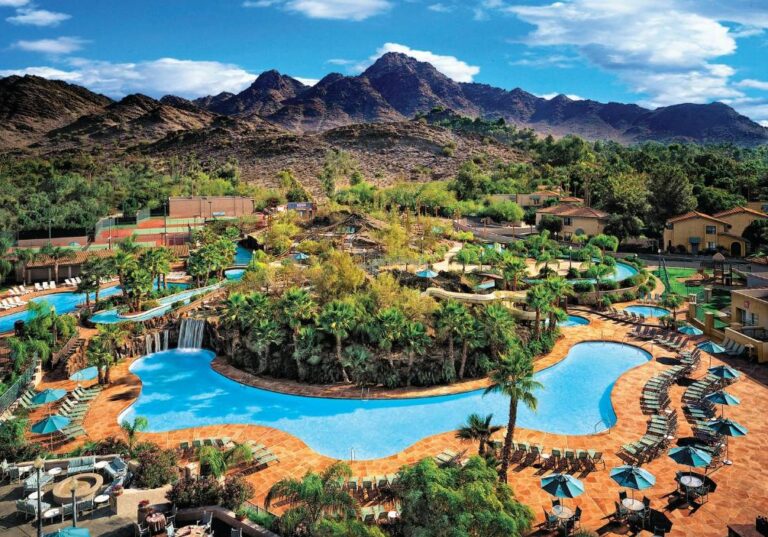 cool hotels-in-Phoenix-Hilton Phoenix Resort at the Peak