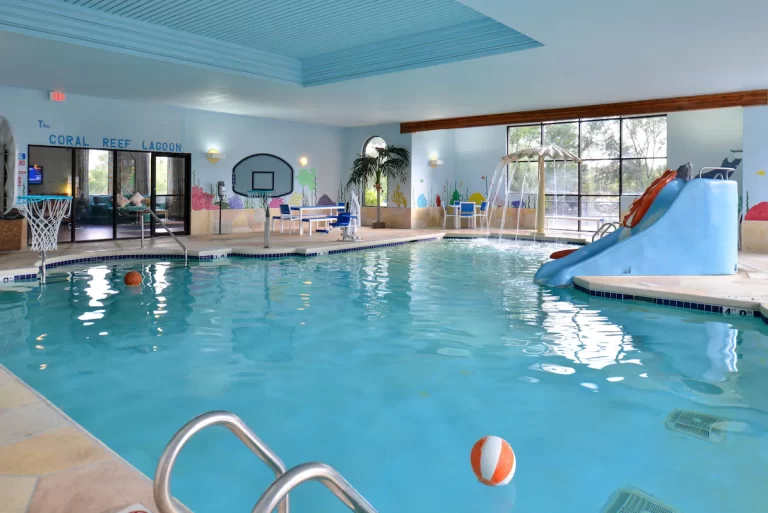 fantasy suites in wisconsin. Atlantis aFamily Waterpark Hotel 3