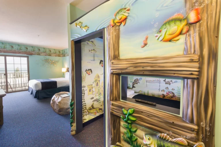 fantasy suites in wisconsin. Blur Harbour Resorts 3