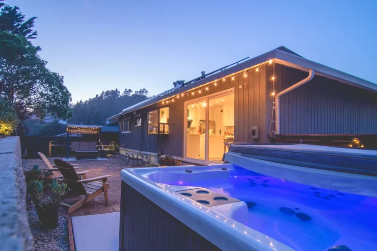 holiday home with private hot tub in San Francisco 2