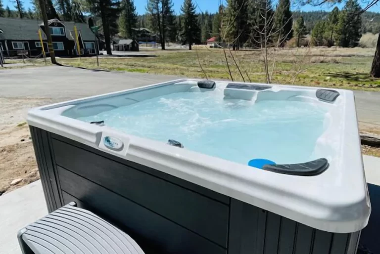 holiday homes for couples with hot tub in Big Bear Lake