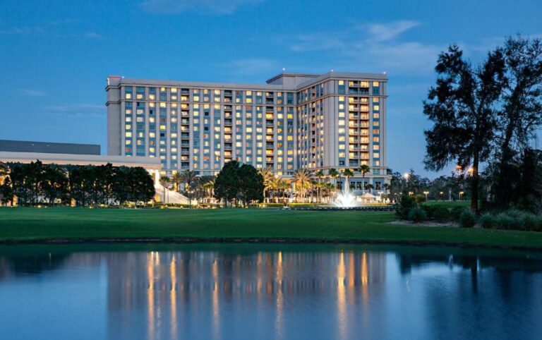 honeymoon suites in Waldorf Astoria Orlando