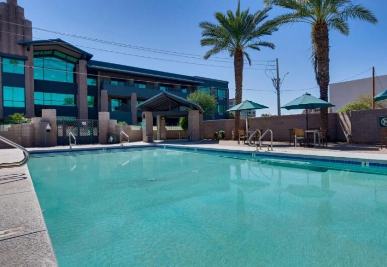 hot tub suites in Arizona 4