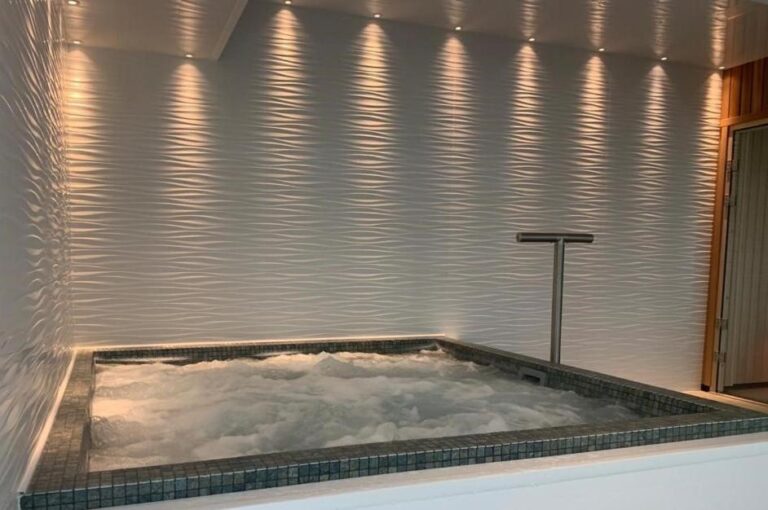 hotels near Chester with hot tub 3