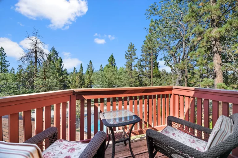 luxury cabins with private hot tub in Big Bear Lake 2