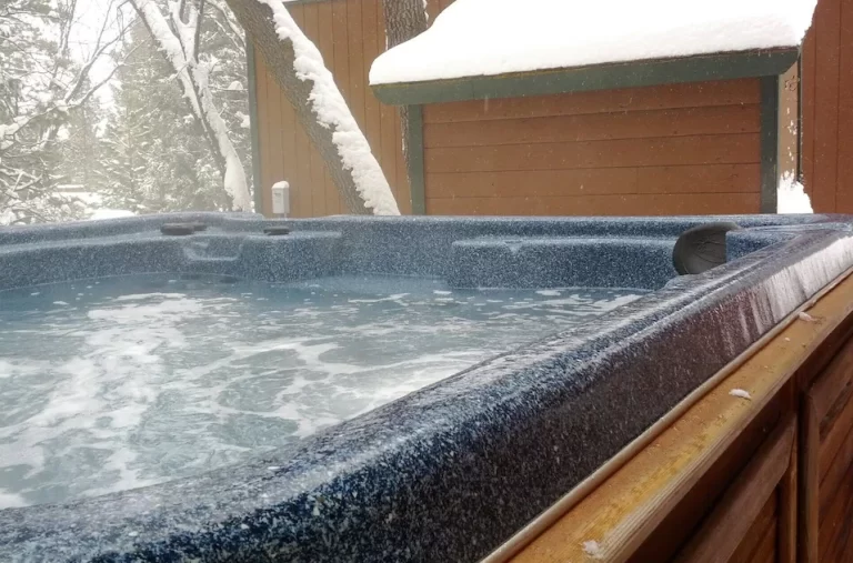 romantic cabin with hot tub in Big Bear Lake 2