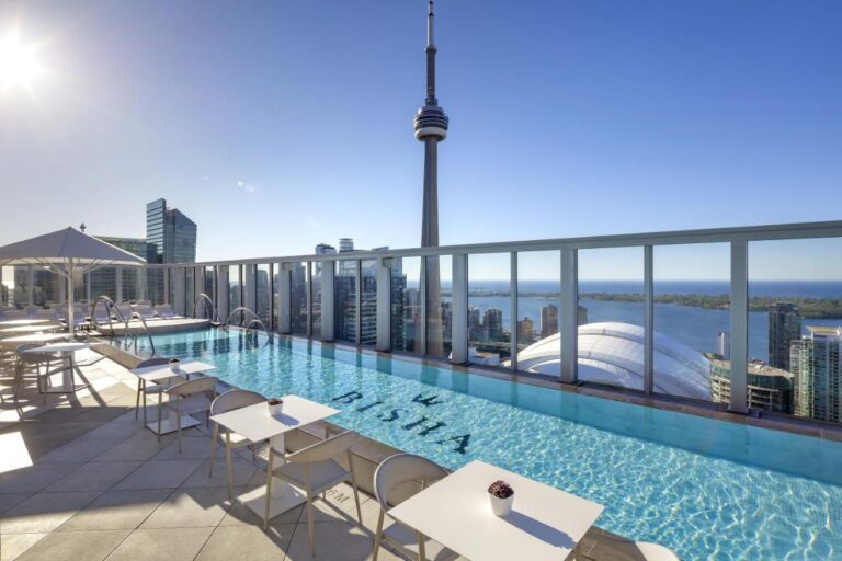 Bisha Toronto hotel rooftop pool