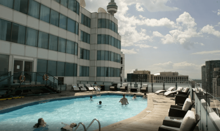 Hyatt Regency Toronto rooftop pool