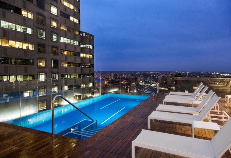 Global luxury suites philadelphia rooftop pool