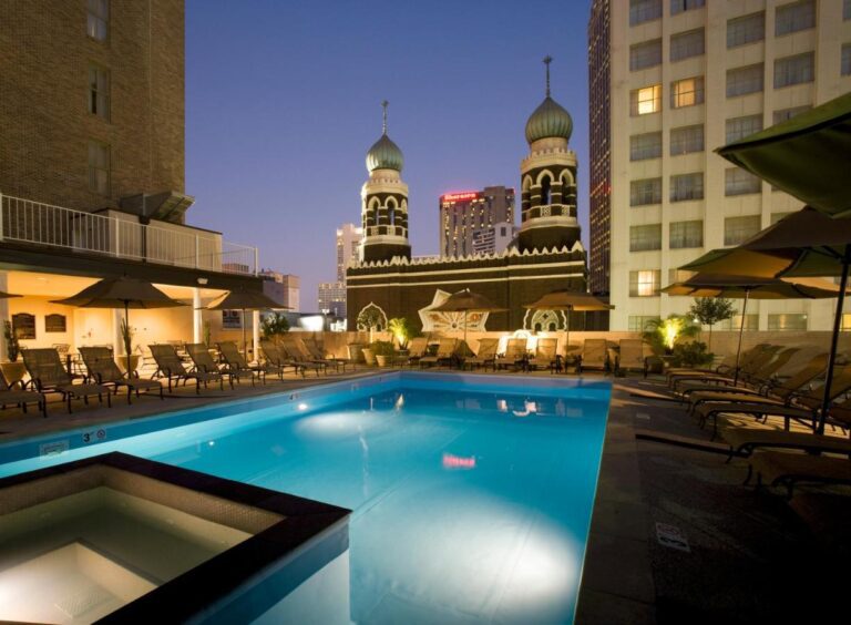 roosevelt hotel new orleans rooftop pool 2