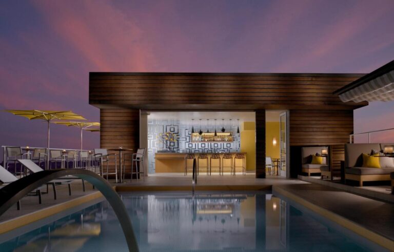 Kimpton hotel LA rooftop pool 2