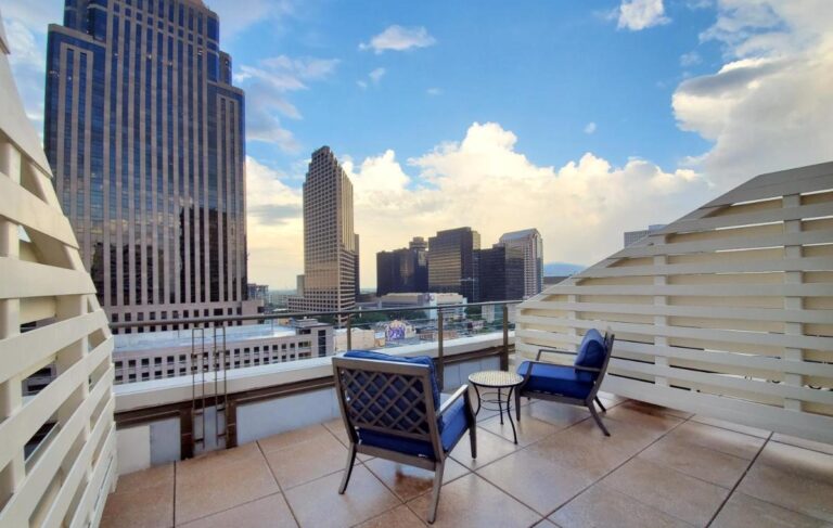 NOPSI hotel new orleans rooftop pool 3