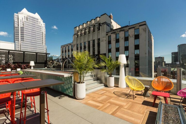Renaissance Montreal rooftop pool 7