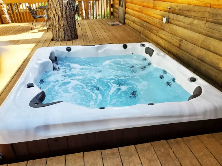 Best Cabins with Hot Tub in Arizona Lazy Bear Cabin