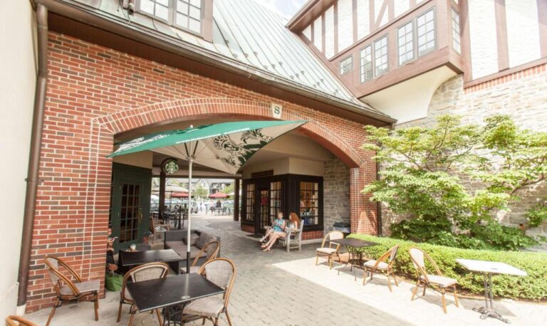 Best Western Premier Mariemont Inn​ Cincinnati patio