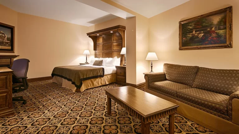 Best Western Premier Mariemont Inn​ Cincinnati suite 2