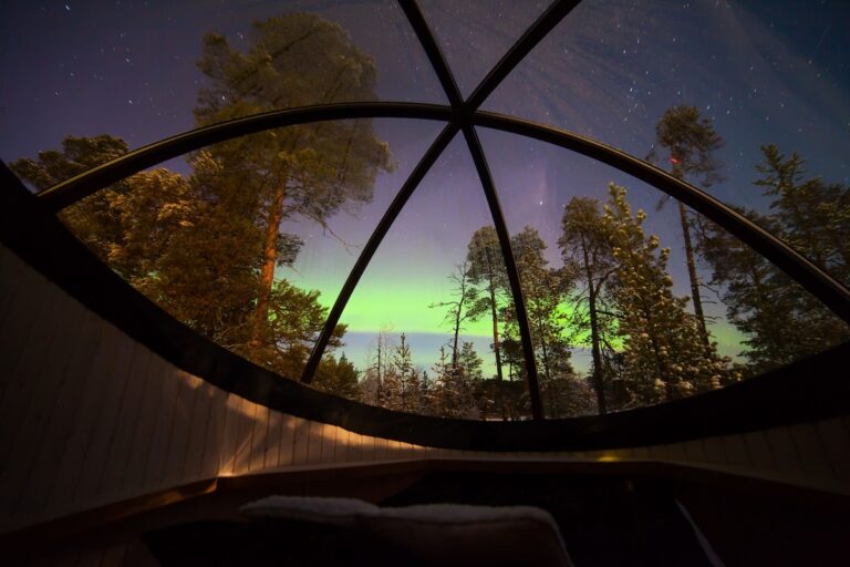 Bubble Hotels in World. Aurora Bubbles At Nellium