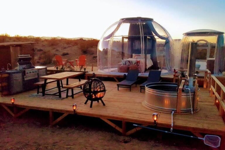Bubble hotels in California- Joshua Tree Remote Dessert Bubble Dome4