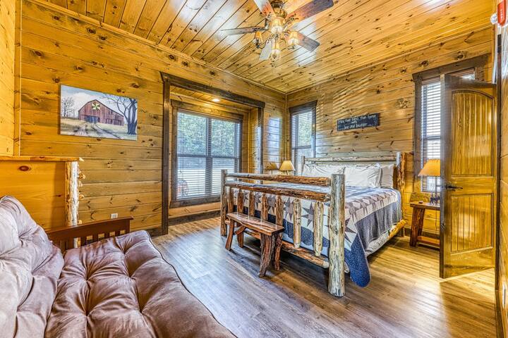 Cabin rentals in Pigeon Forge Mountain Splash Lodge2
