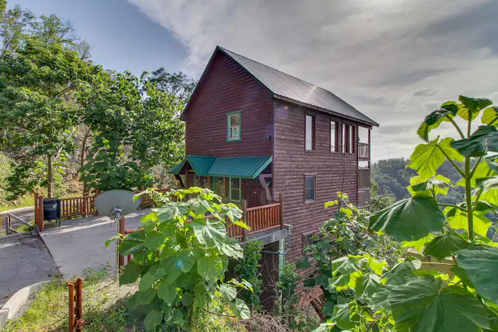 Cabin rentals in Pigeon Forge Panoramic Point1