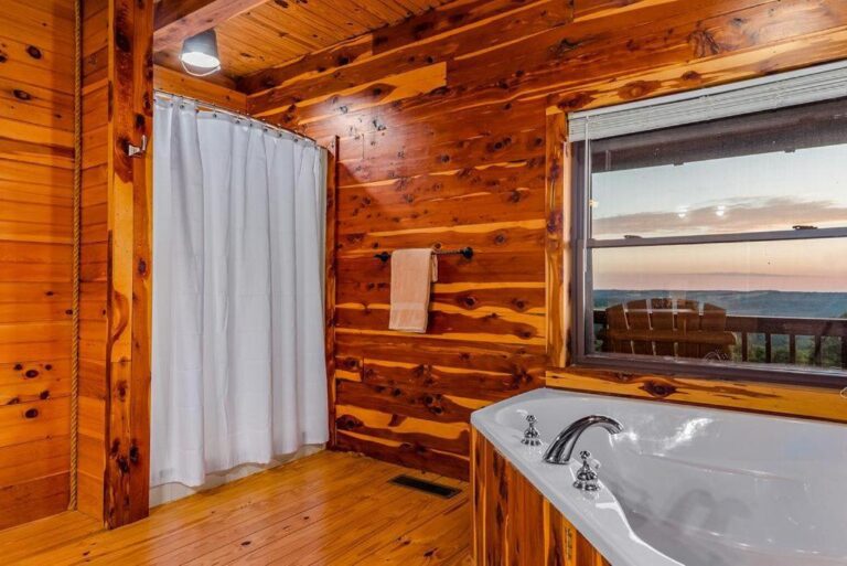Cabins with Hot Tub in Branson MO Lodge at OZK Ranch3