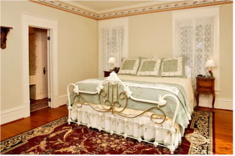 Corinthian Bed and Breakfast