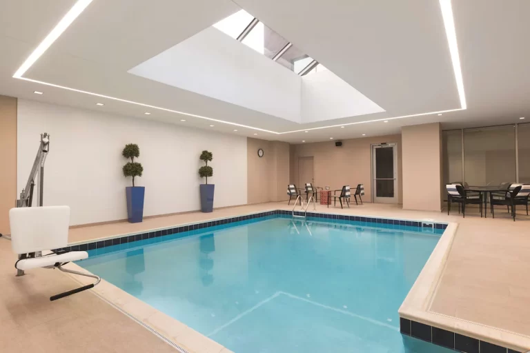 Homewood Suites by Hilton Washington DC Capitol-Navy Yard pool