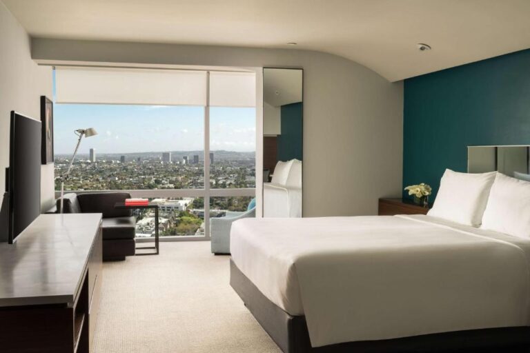 Hotels with Walk In Shower for Two Andaz West Hollywood3