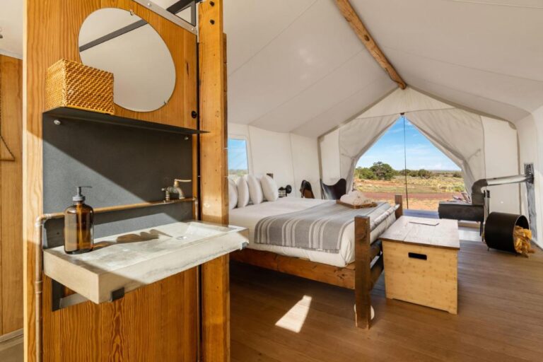 Hotels with Walk In Shower for Two Under Canvas Grand Canyon1