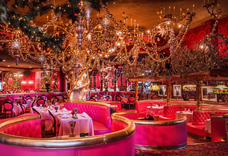 UNITED STATES - JANUARY 13:  Dining room at the landmark Madonna Inn in San Luis Obispo, California (Photo by Carol M. Highsmith/Buyenlarge/Getty Images)