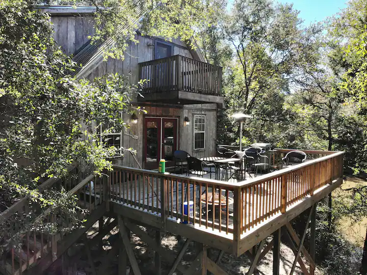 Treehouse cabins in Alabama Peaceful cabin2
