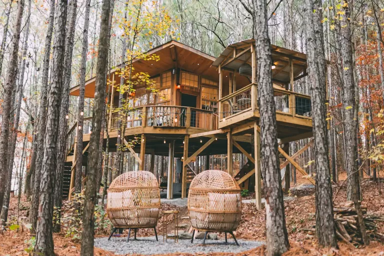 Treehouse cabins in Alabama WANDERLUST Treehouse