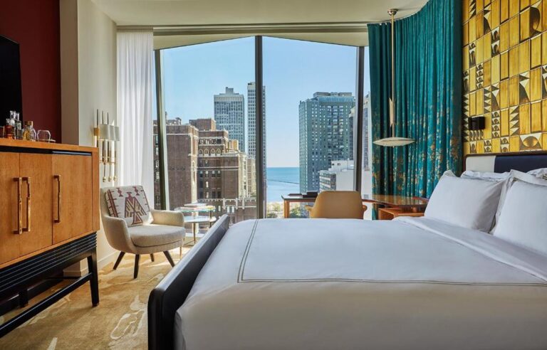 Viceroy Chicago honeymoon suites
