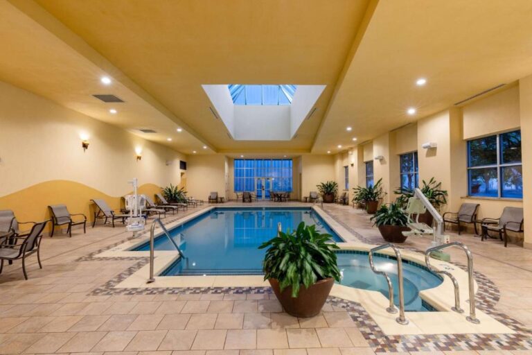 Wyndham Grand Oklahoma City honeymoon suites