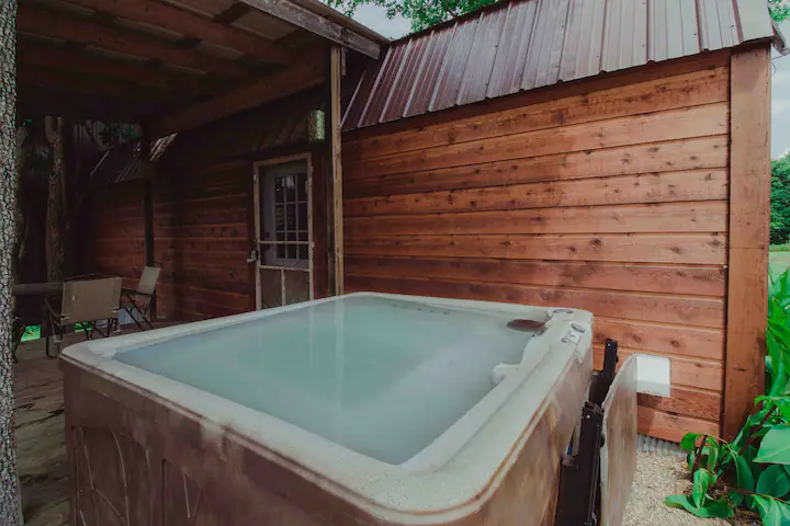 cabins with hot tub in eureka springs Fox Wood cabin