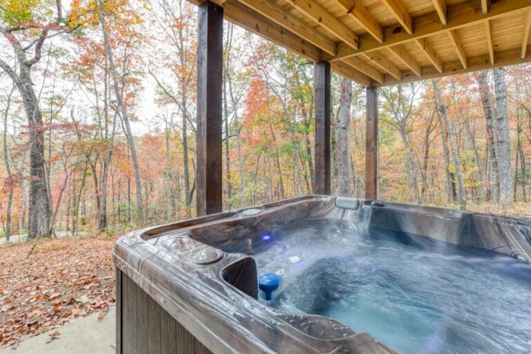 cabins with hot tub in georgia Chardonnay Chalet2