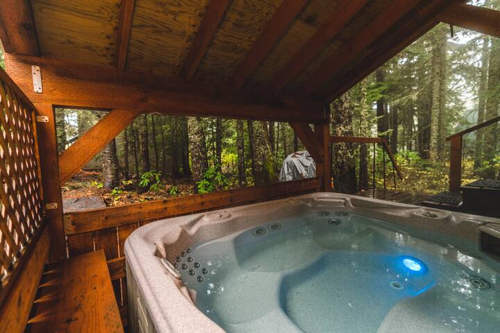 cabins with hot tub in oregon Wonderful Cabin2