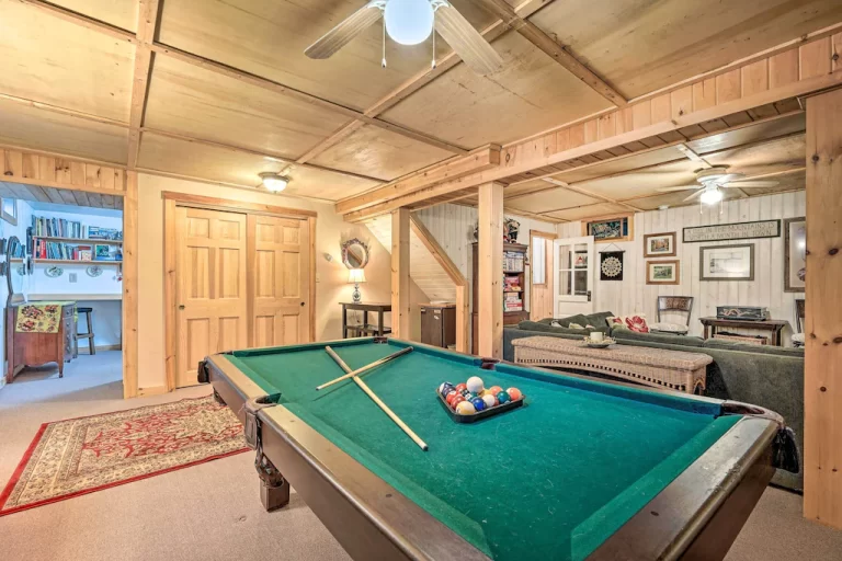 cabins with hot tub in vermont Cozy Mount Snow Chalet2